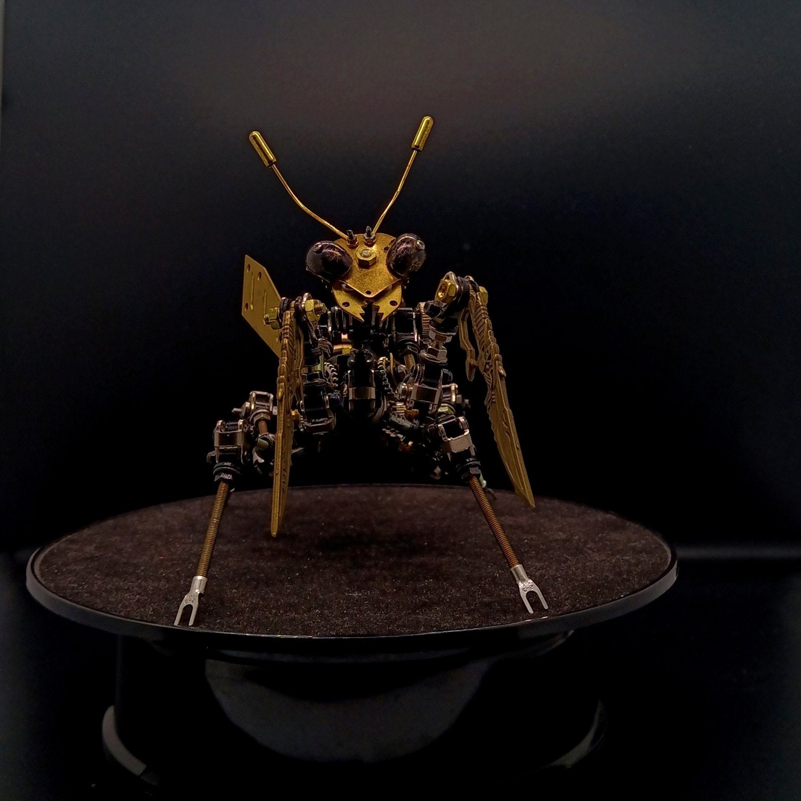 Mantis Mecánica Metal 3D 500 piezas