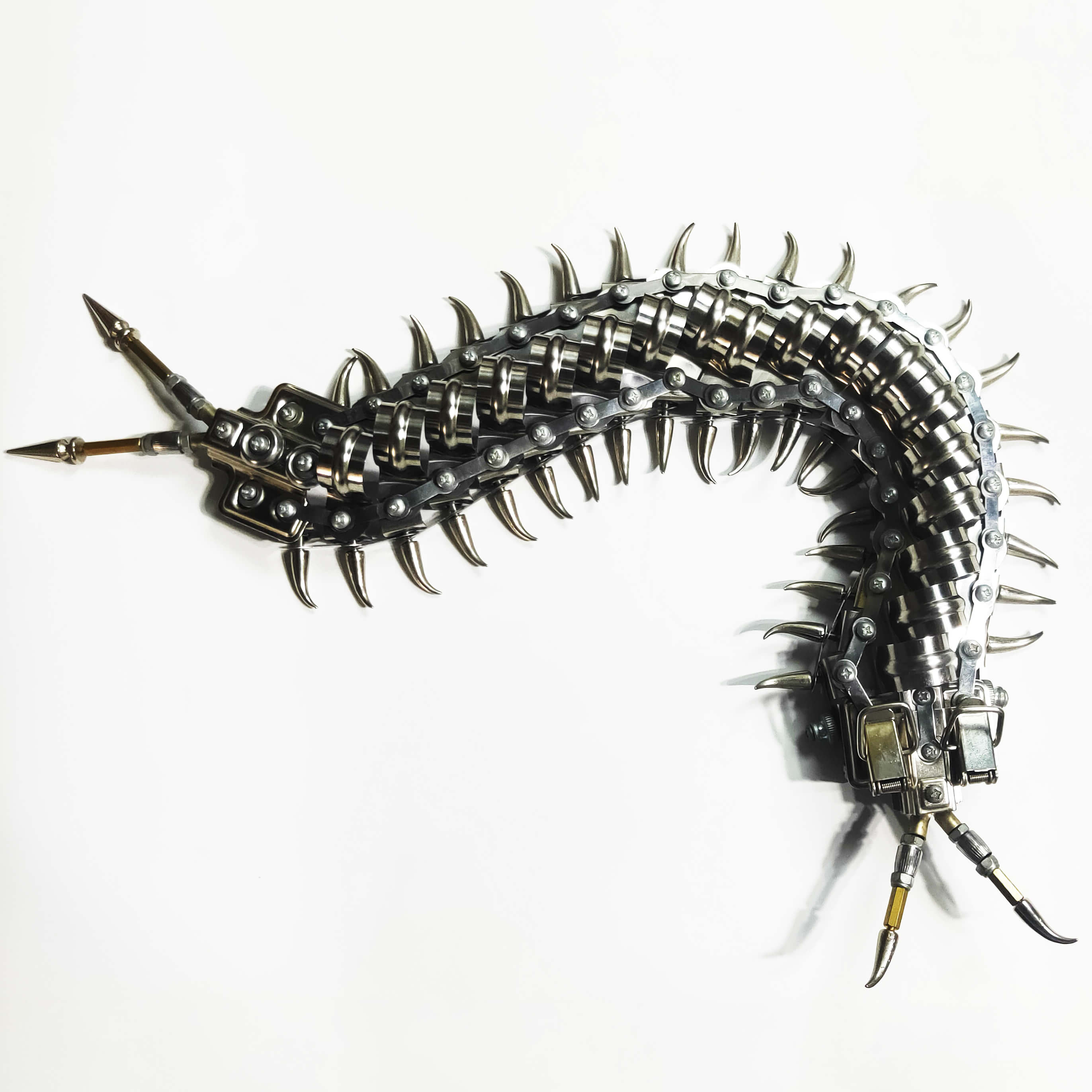 Ciempiés Metal 3D