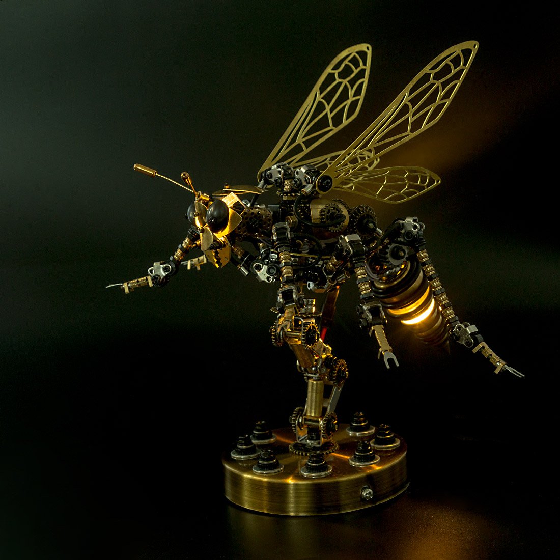 Avispa Mecánica Metal 3D
