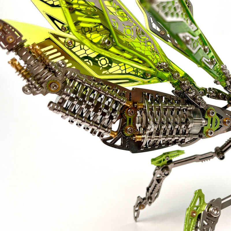 Mantis Mecánica Metal 3D 1200 piezas