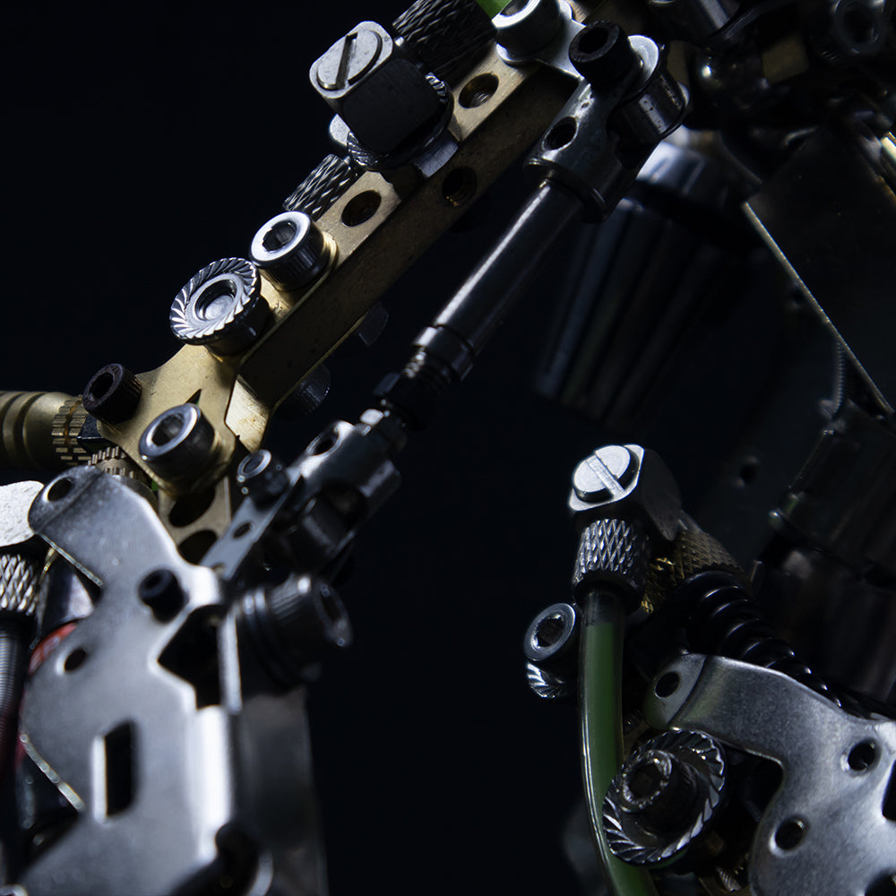 Robot Mecánico Metal 3D 1300 piezas Articulado