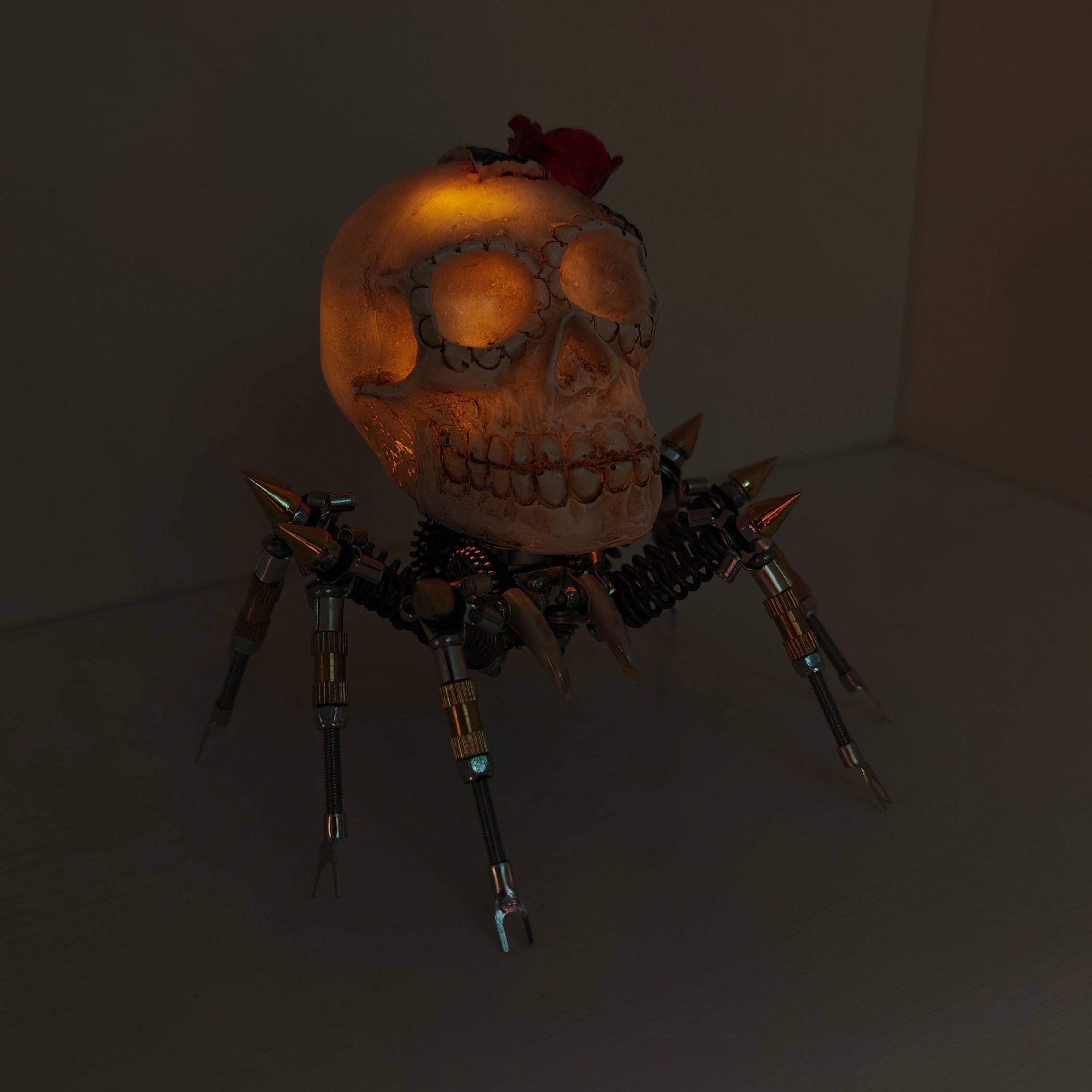 Araña Calavera Luz Nocturna Metal 3D Halloween