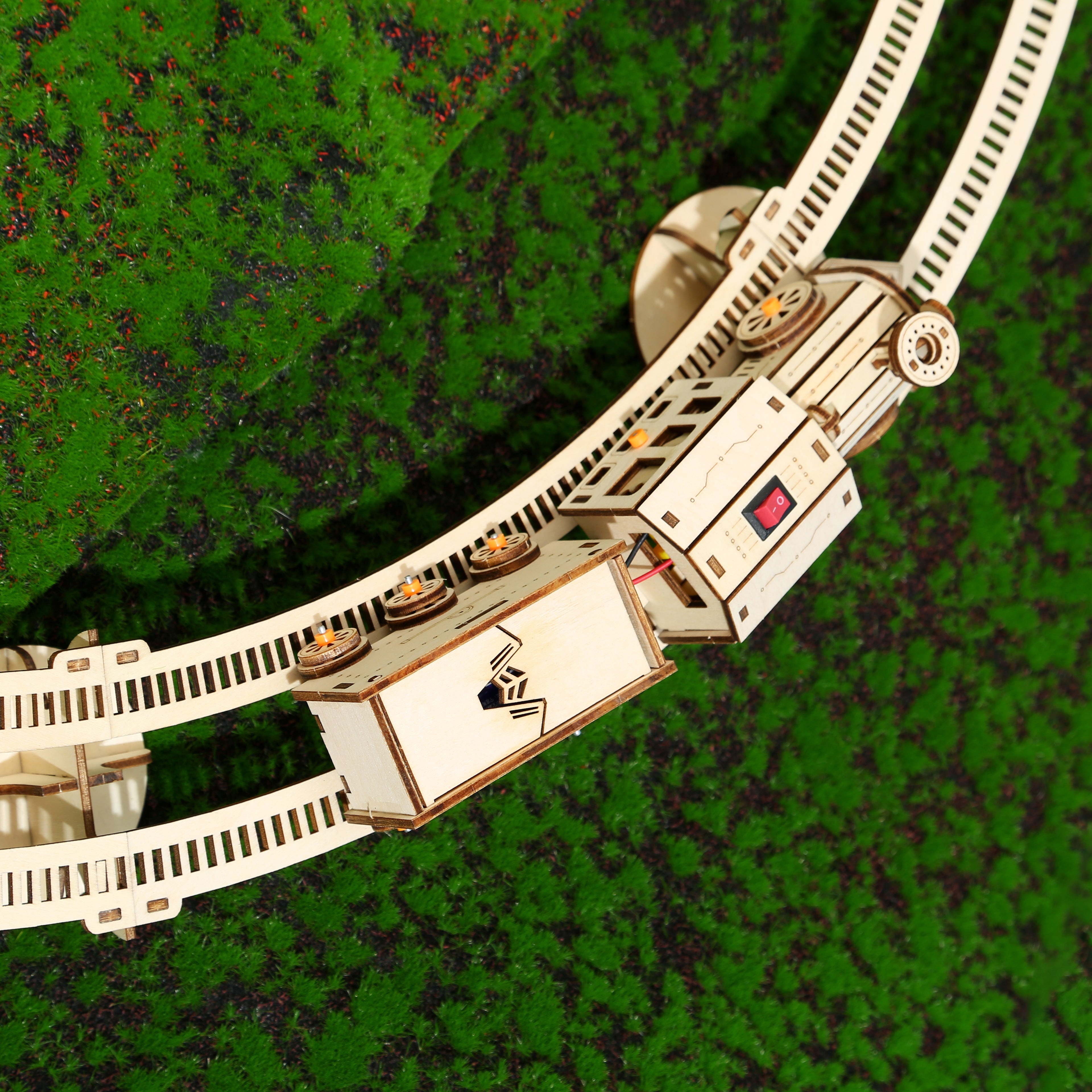 Locomotora a Vapor Metal 3D con Vías 700 piezas