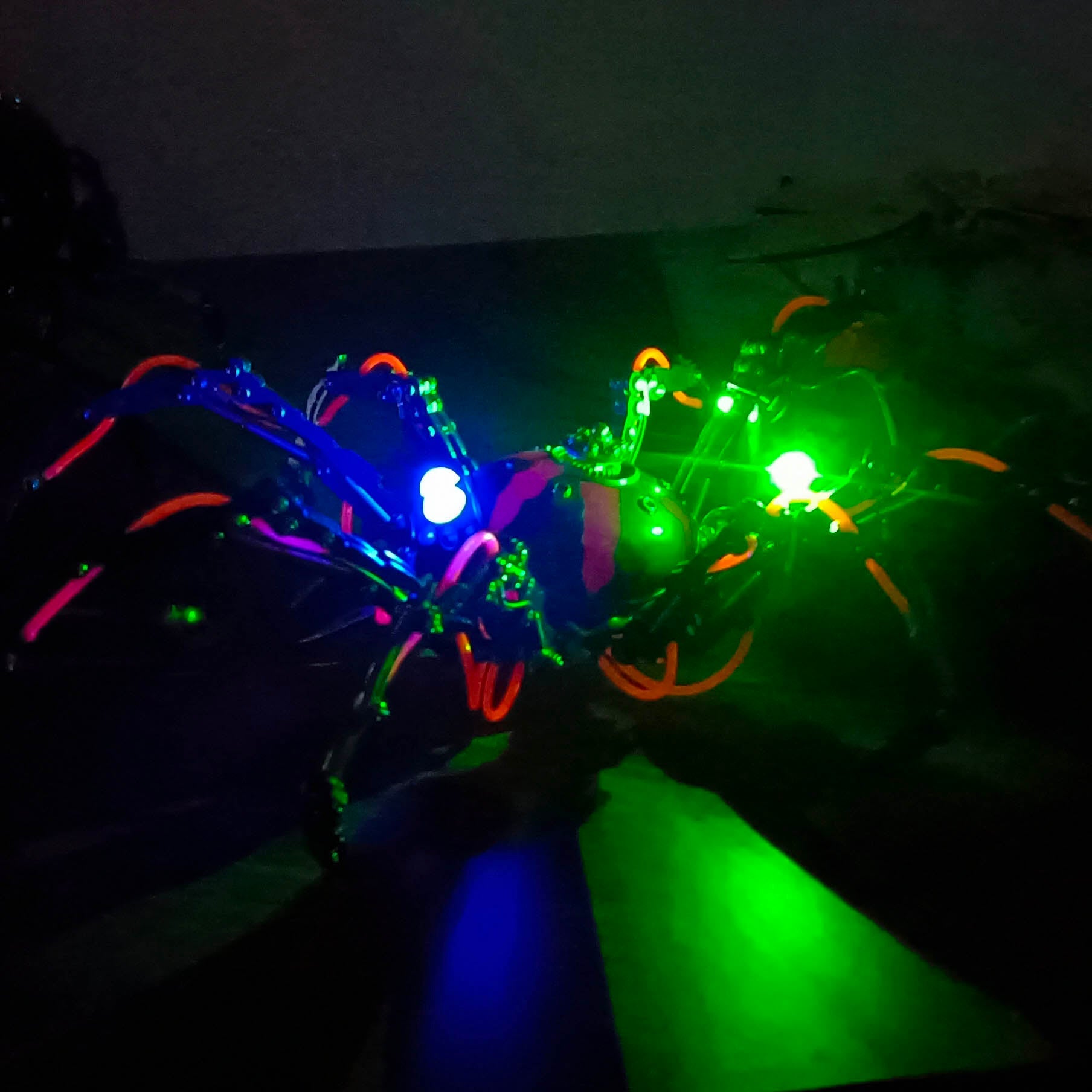 Tarántula Cyberpunk Metal 3D Grande