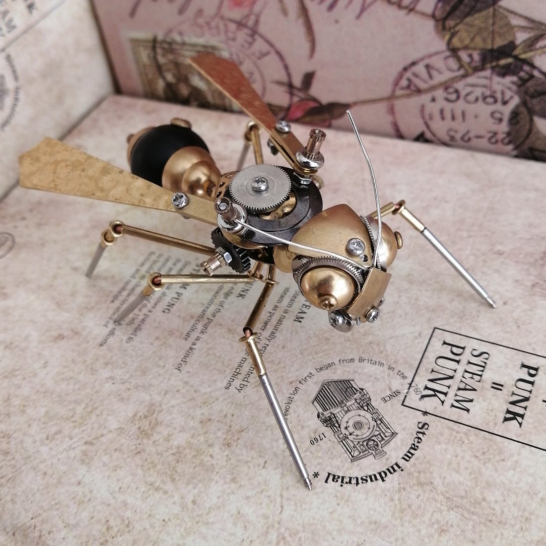 Avispa Grande Mecánica Metal 3D