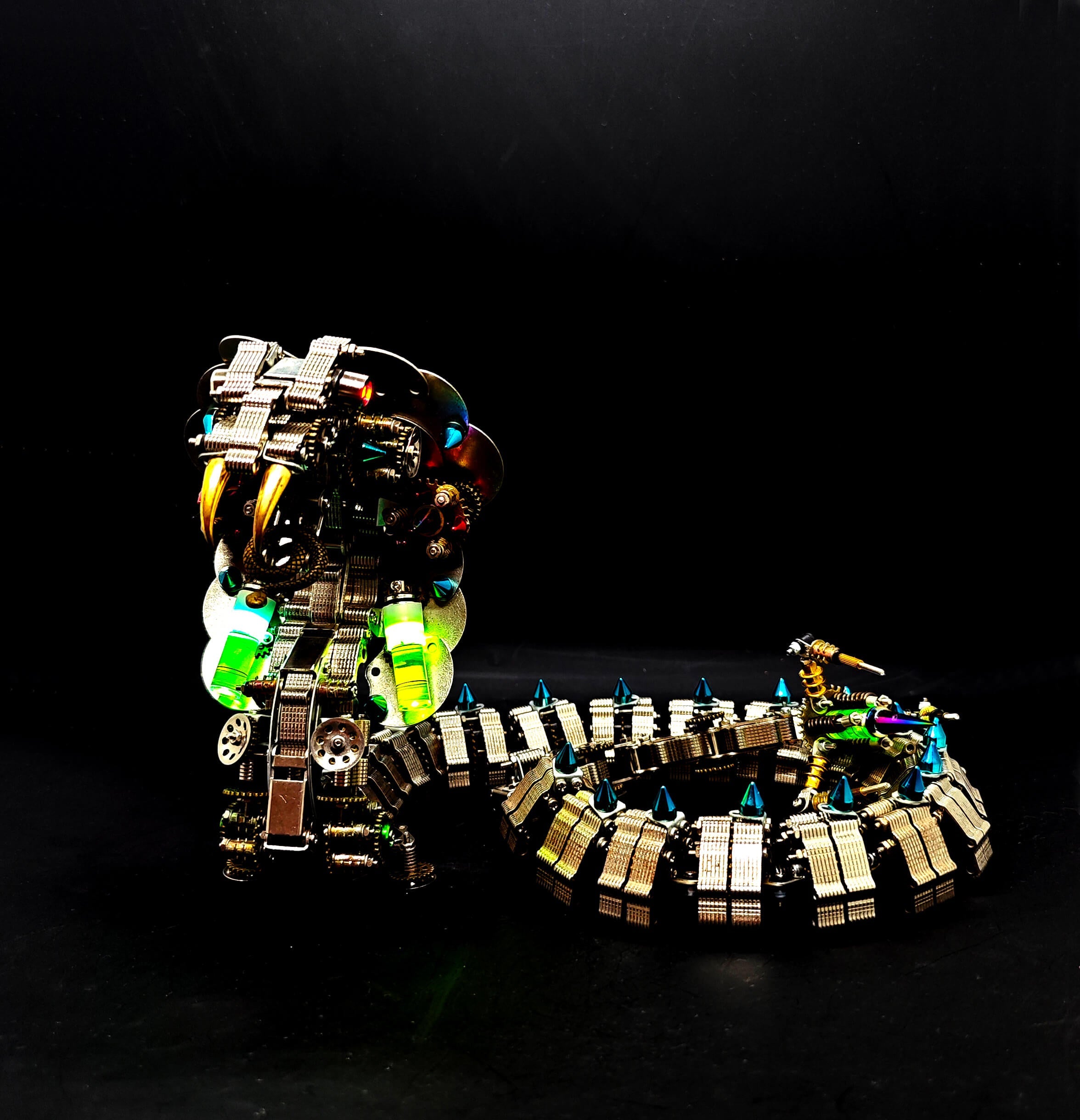 Cobra Real Mecánica Metal 3D 1200 piezas