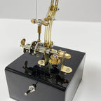 Mariposa Mecánica Steampunk Metal 3D con Caja Musical