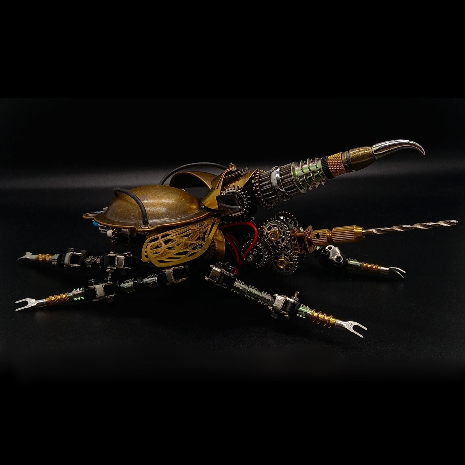 Escarabajo de Guerra Steampunk Metal 3D con Luz