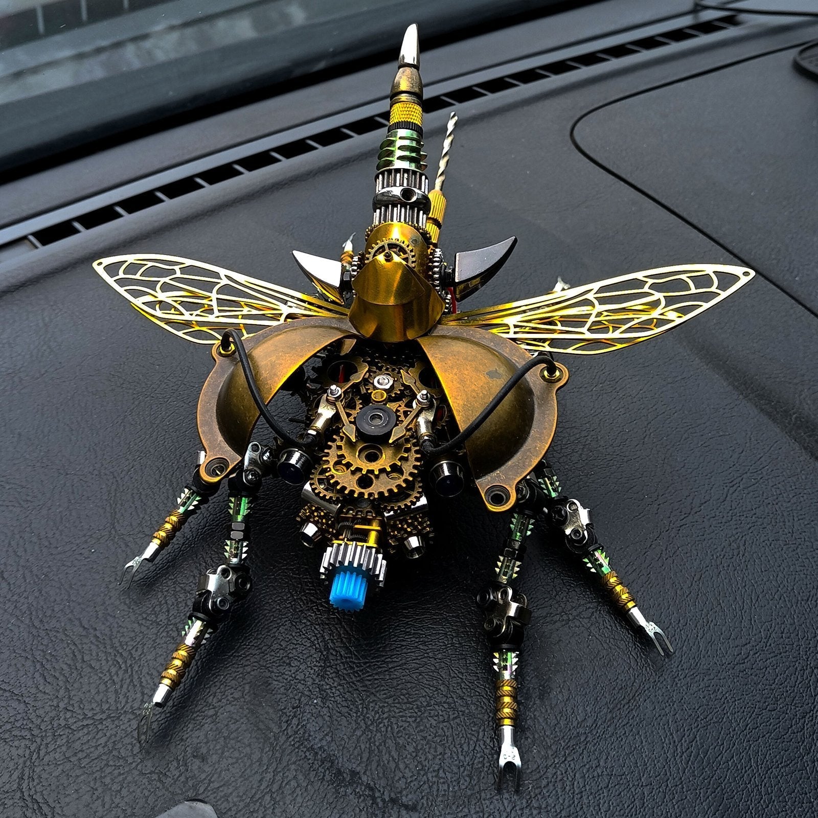 Escarabajo de Guerra Steampunk Metal 3D con Luz