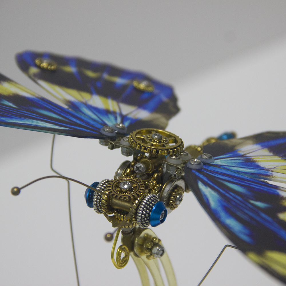 Mariposa Diosa de la Luz Steampunk Metal 3D con Caja Musical
