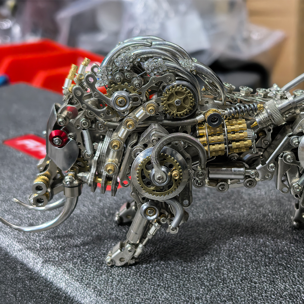 Jabalí con Colmillos Mecánico Metal 3D