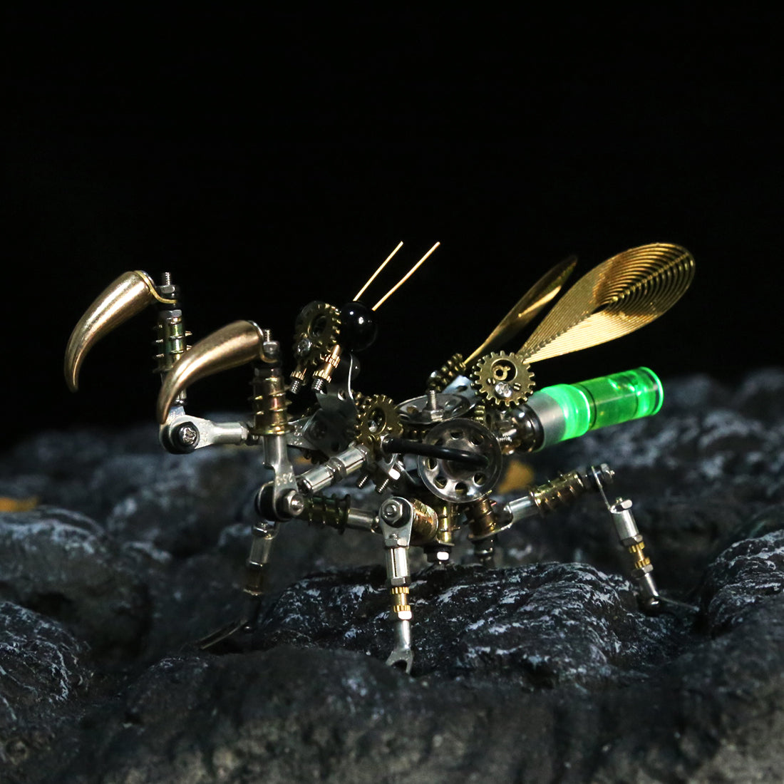 Mantis Steampunk Metal 3D con Luces 300 piezas
