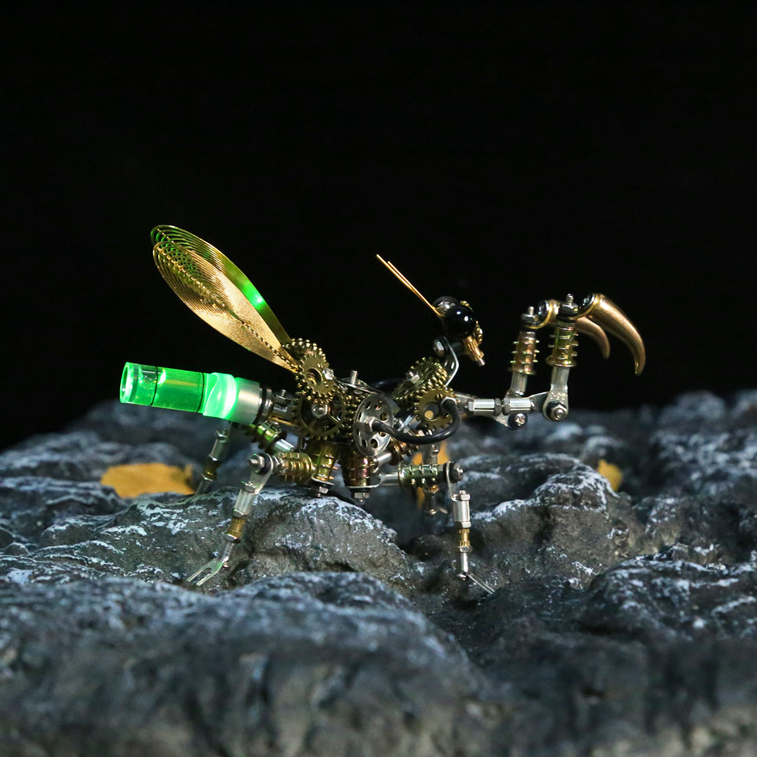 Mantis Steampunk Metal 3D con Luces 300 piezas