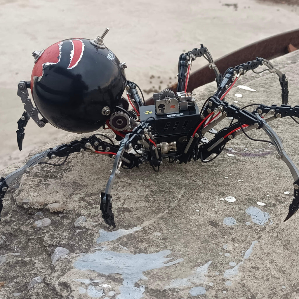 Viuda Negra Trepadora Steampunk Metal 3D