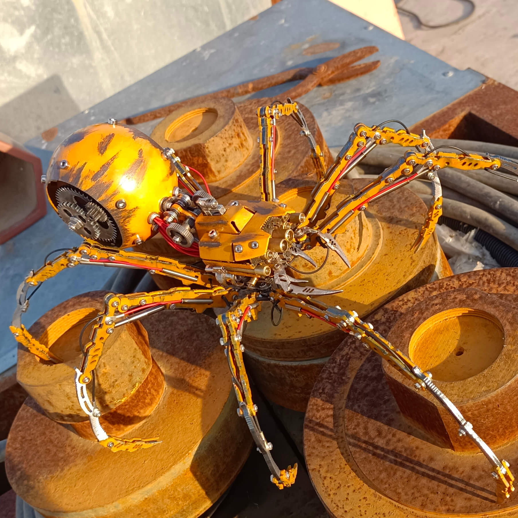 Araña Batalla Dañada Steampunk Metal 3D