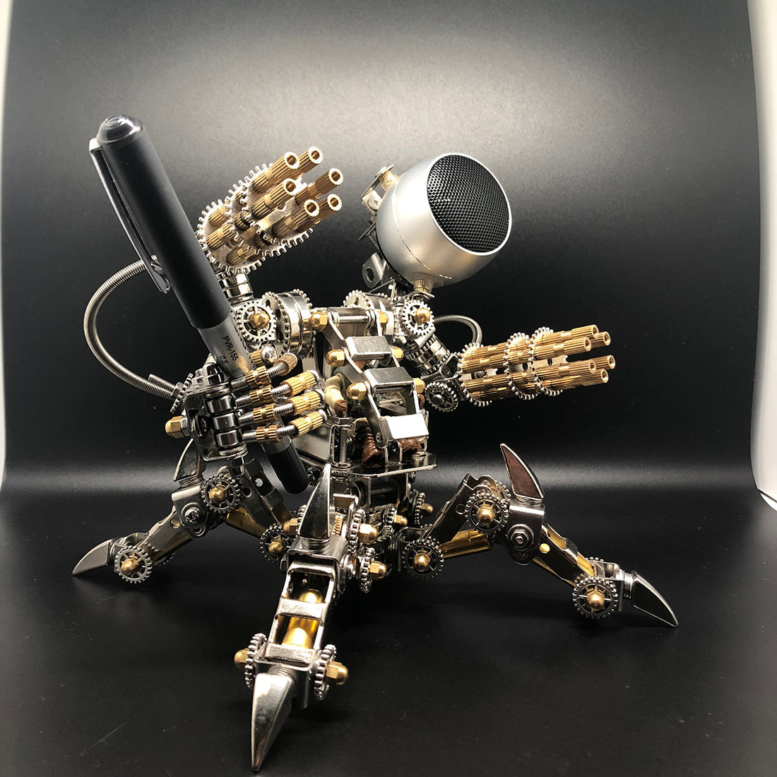 Mecha Cazador Metal 3D con Altavoz Bluetooth 313 piezas